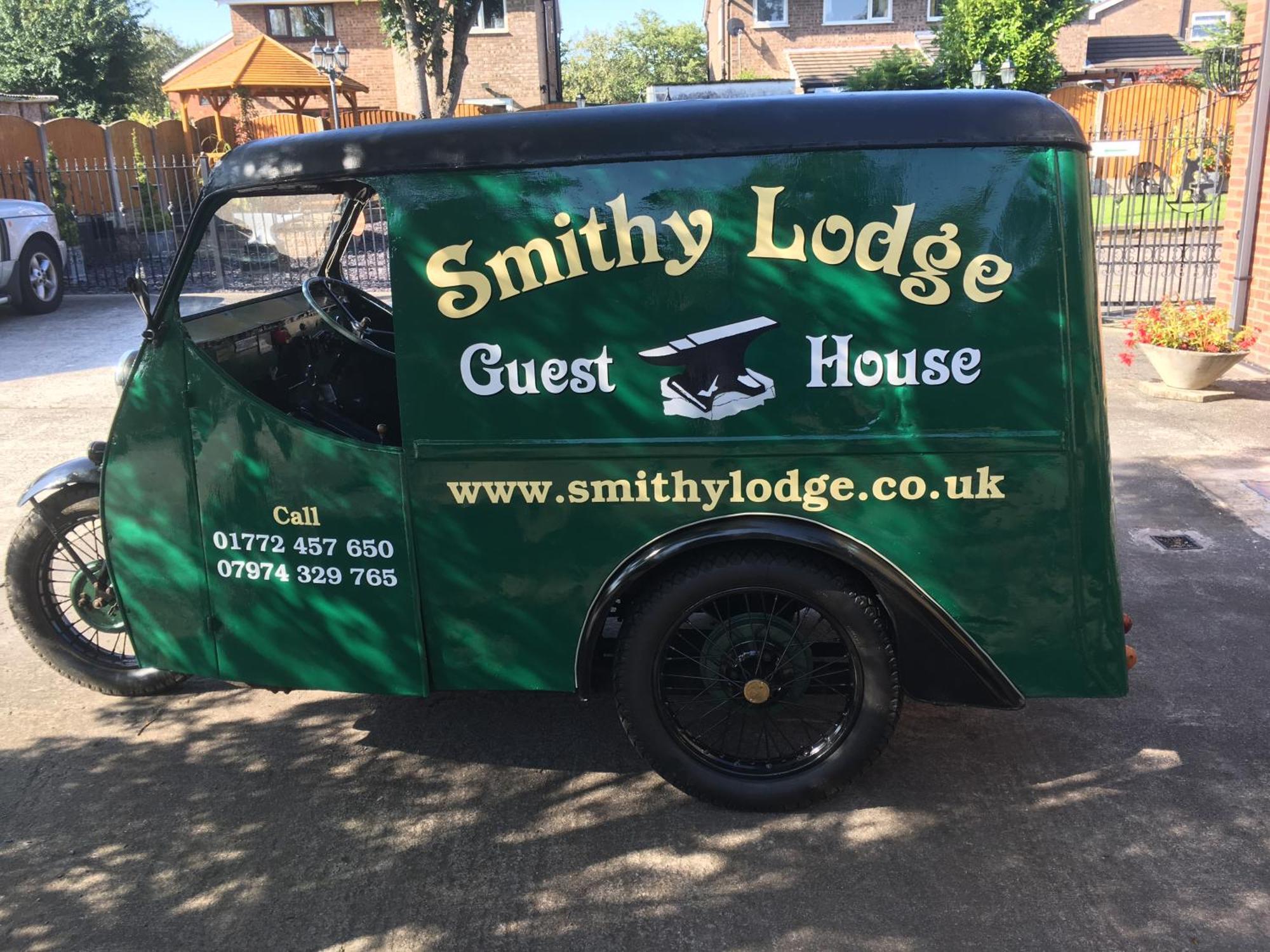 Smithy Lodge Guest House ليلاند المظهر الخارجي الصورة